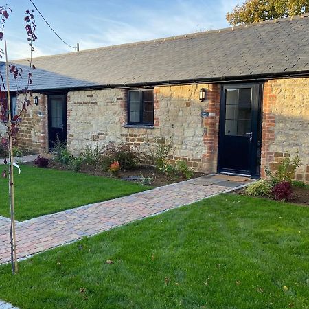 Potcote Farm Stables Accommodation Fudges Stable Towcester Exterior foto